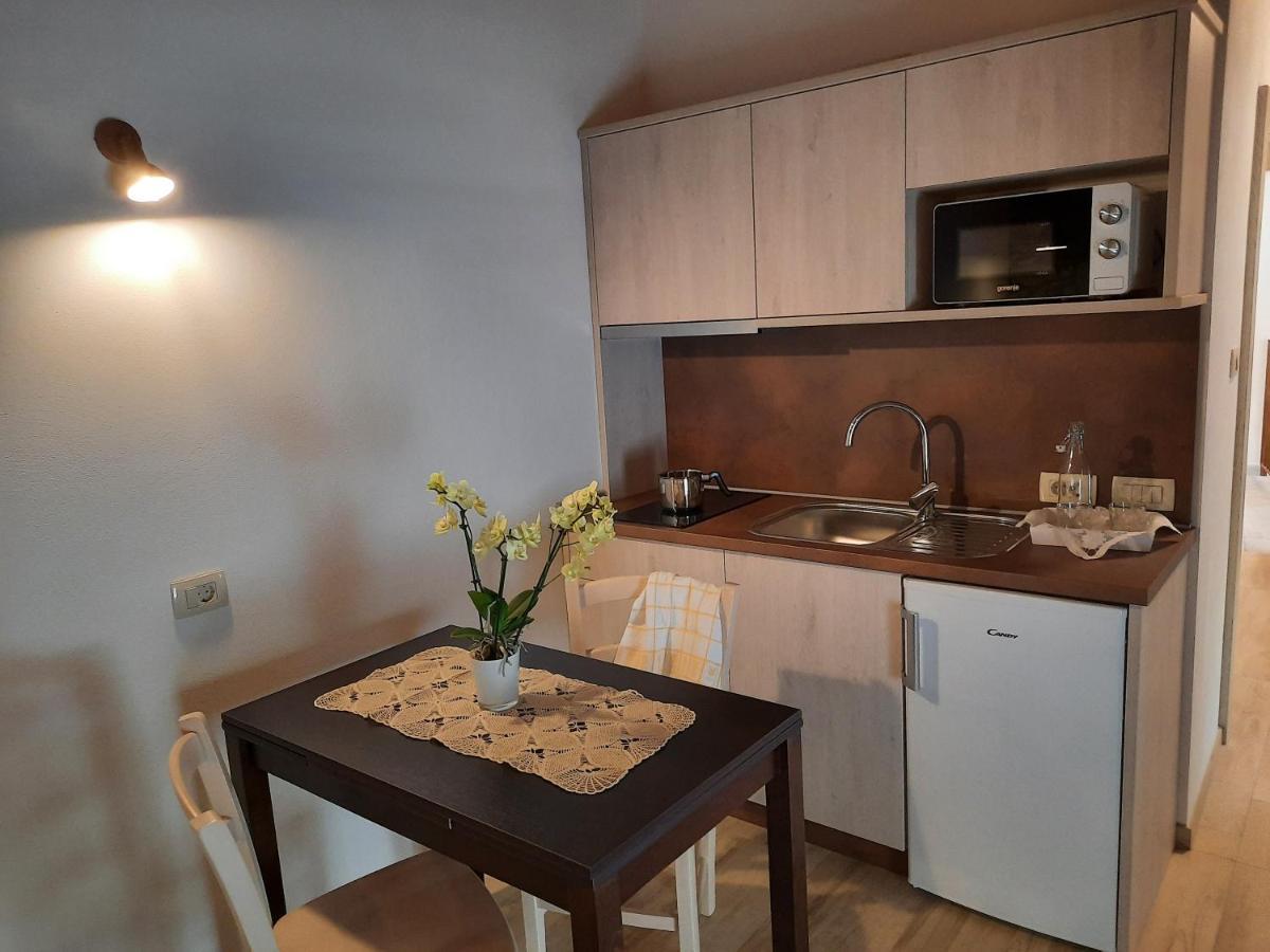 Apartmaji In Sobe Odlicna Hisa Stanjel Exterior photo